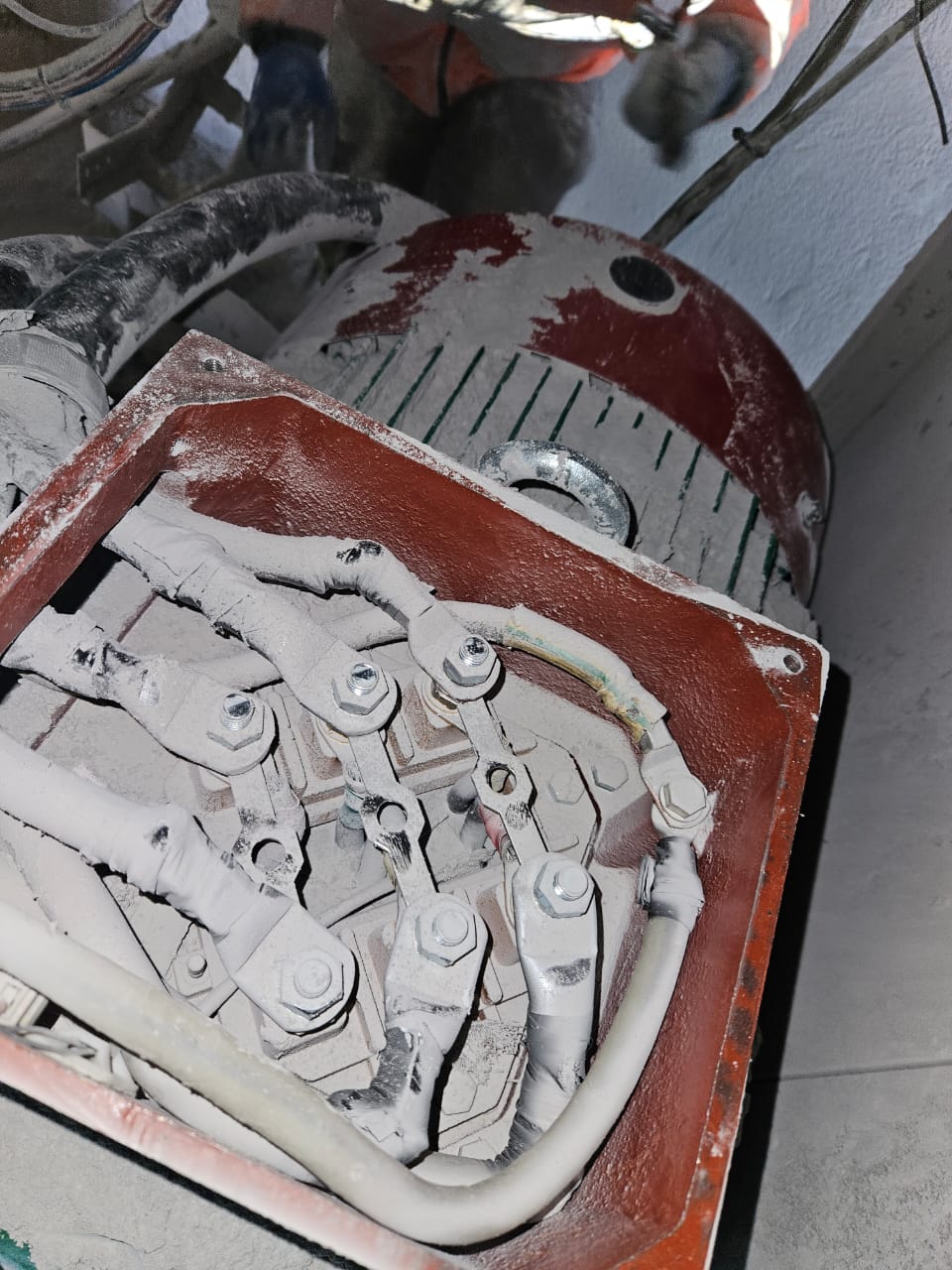 Motor terminal inspection