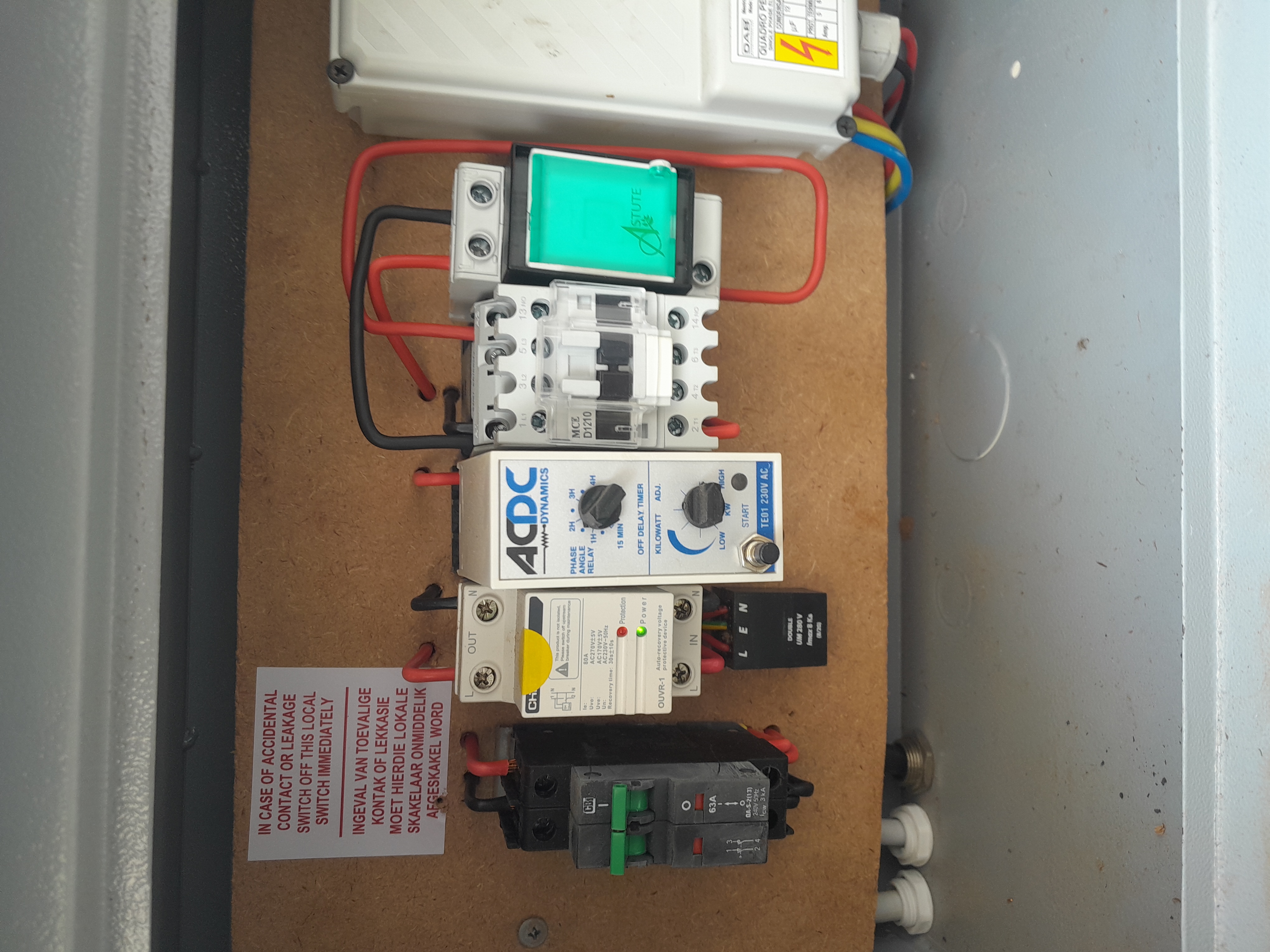 ACDC Dynamics phase relay