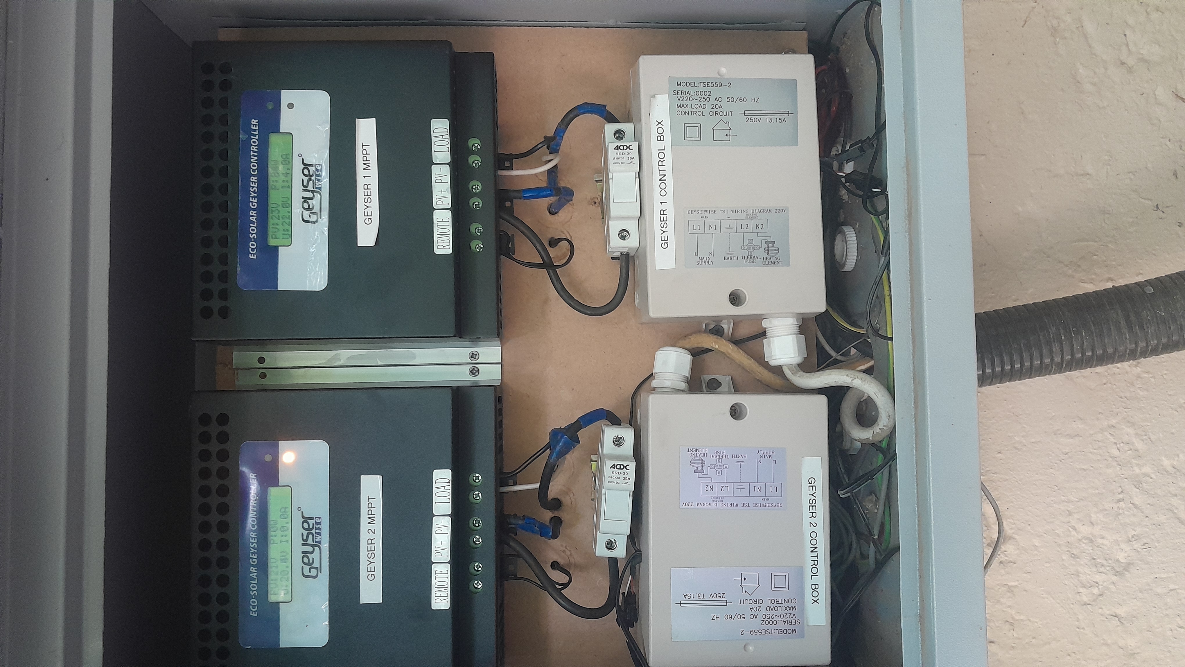 Solar geyser MPPT controllers